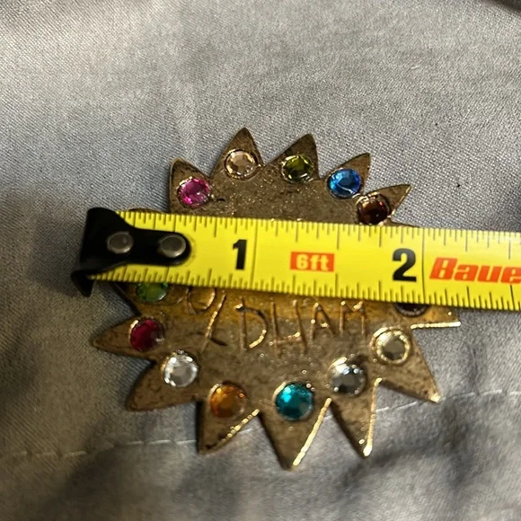Vintage Todd Oldham gold rhinestone brooch - Picture 6 of 8